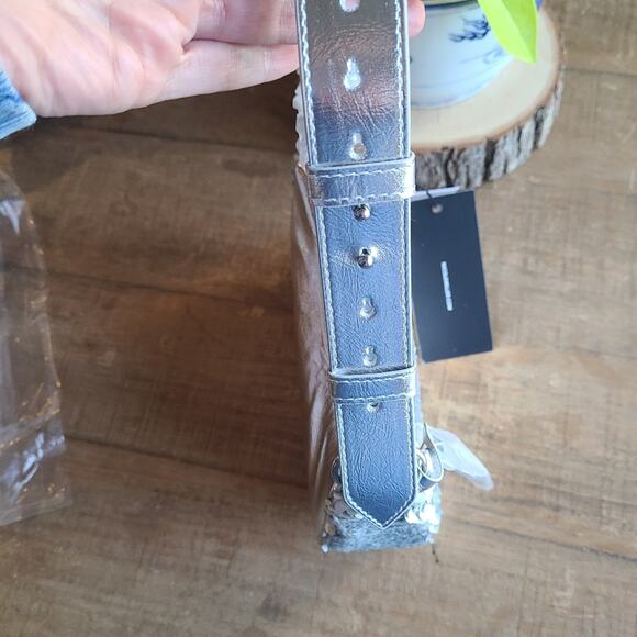 Nicole Miller Silver Sequin Chain Strap Small Shoulder Bag Purse - Picture 9 of 9